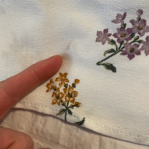 White Floral Peplum Tank - Picture 4 of 5